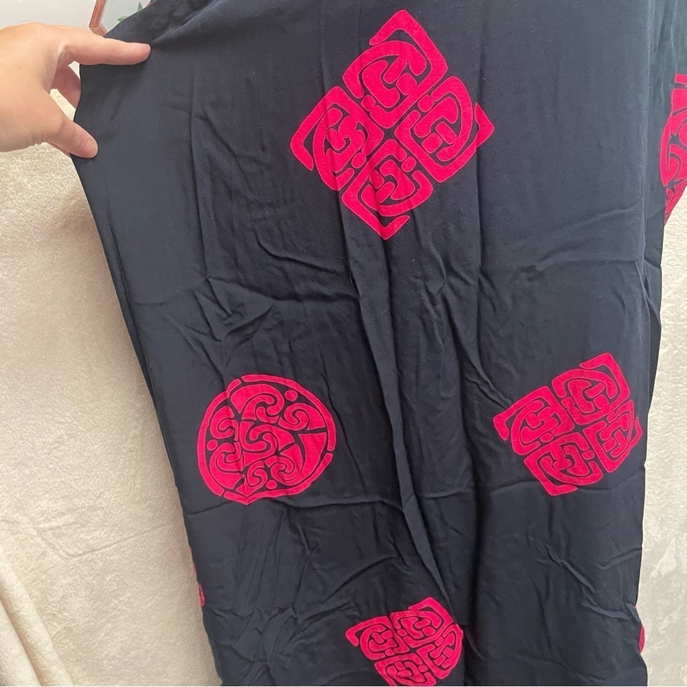 Island exposure women’s Hawaiian dress size 2x rayon black with red Celtic knot - Picture 5 of 8